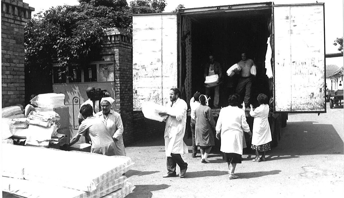 Transporte de suministros de ayuda humanitaria hacia Rumanía