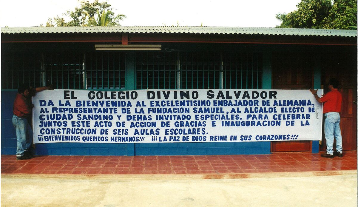 Inauguración de la ampliación de escuela primaria en Nicaragua