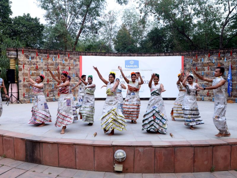 Celebrando la graduación – protegiendo el medio ambiente